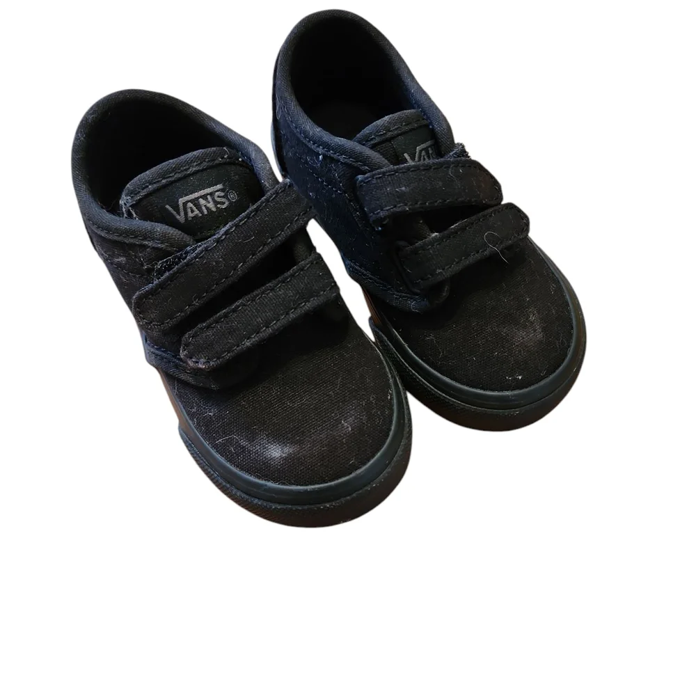 Vans Black Skate Sneakers Velcro Strap - Size 5